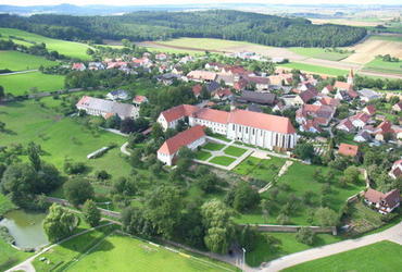 Zisterzienserinnenkloster Mariä Himmelfahrt zu Kirchheim